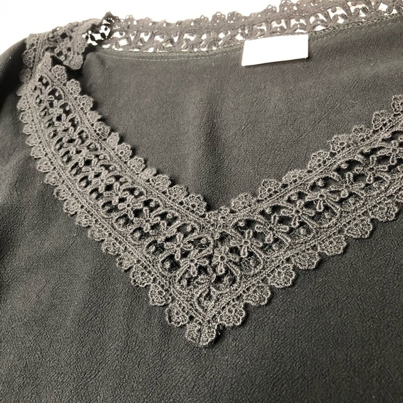 Others Follow Boho Long Sleeve Black Lace V-Neck Hollowed Out Sleeves Size M - Picture 3 of 10